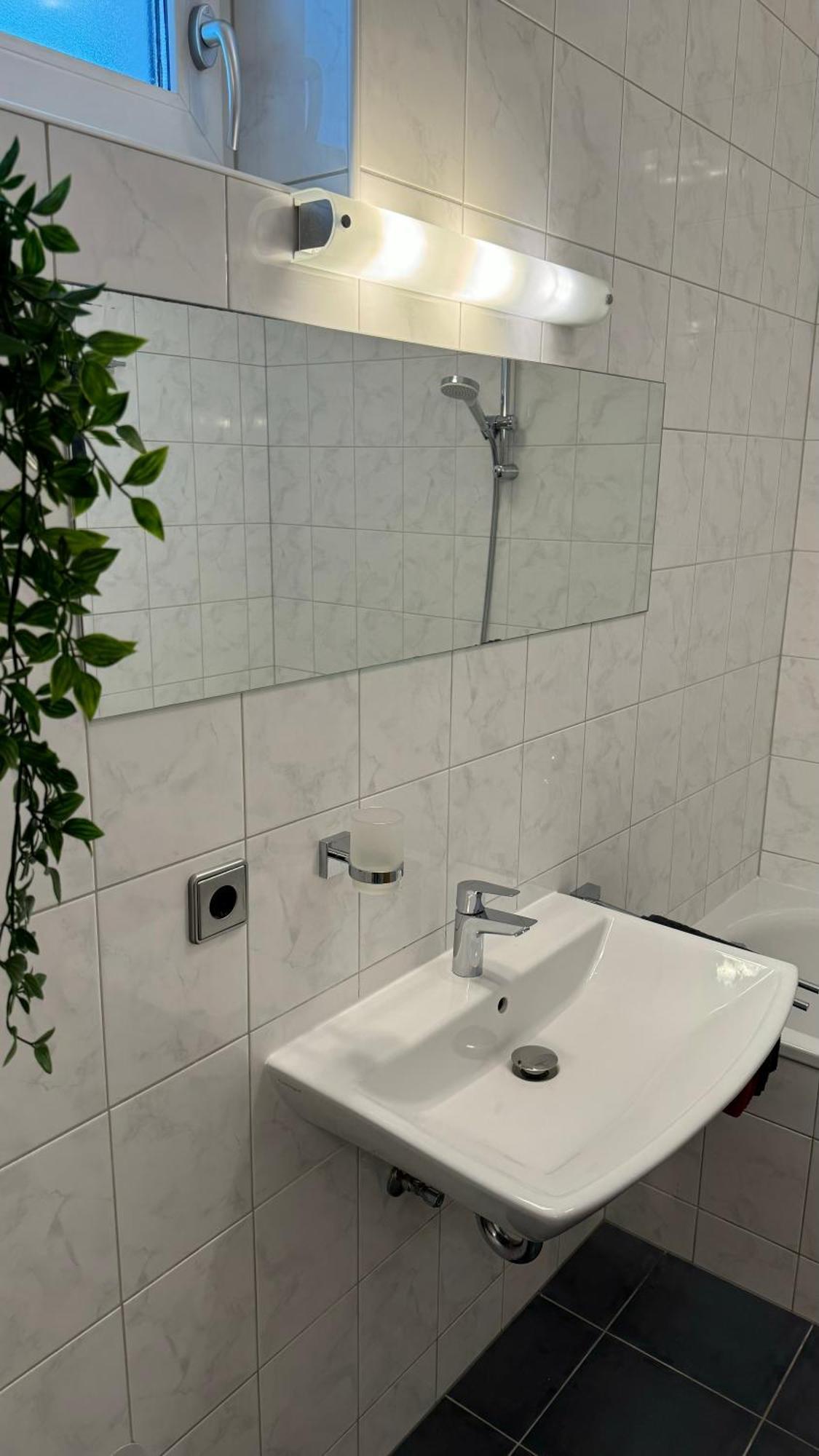 City Apartement Linz Fuer 5 Gaeste Mit Self-Checkin Und Kueche エクステリア 写真