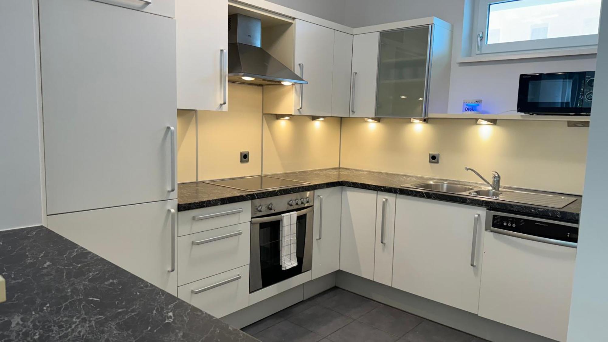 City Apartement Linz Fuer 5 Gaeste Mit Self-Checkin Und Kueche エクステリア 写真