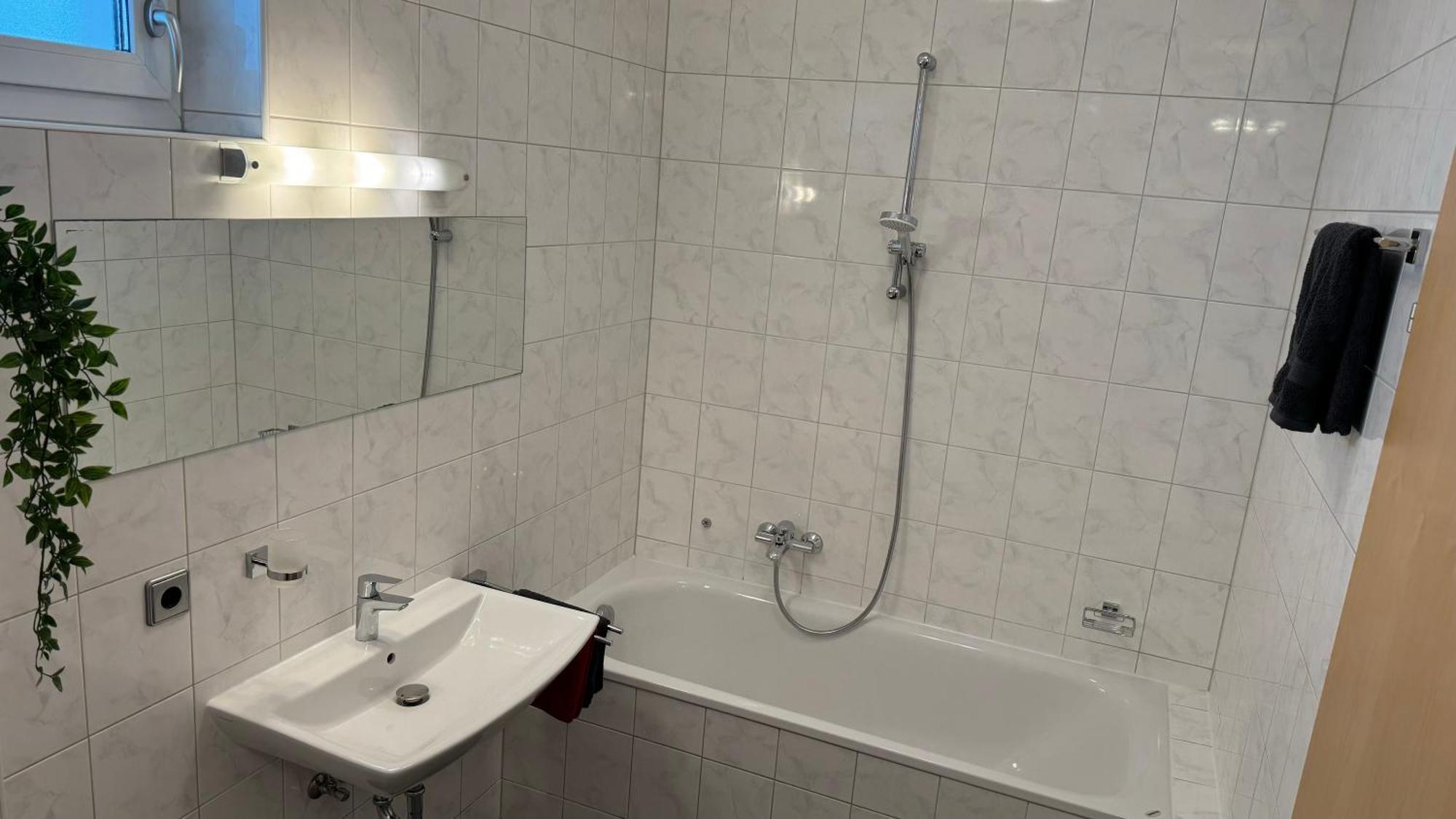 City Apartement Linz Fuer 5 Gaeste Mit Self-Checkin Und Kueche エクステリア 写真